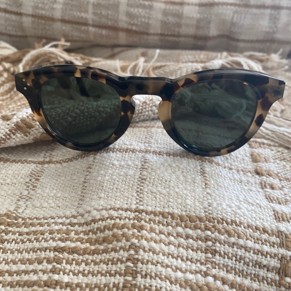 Celine sunglasses tortoise shell CL41372/S .
